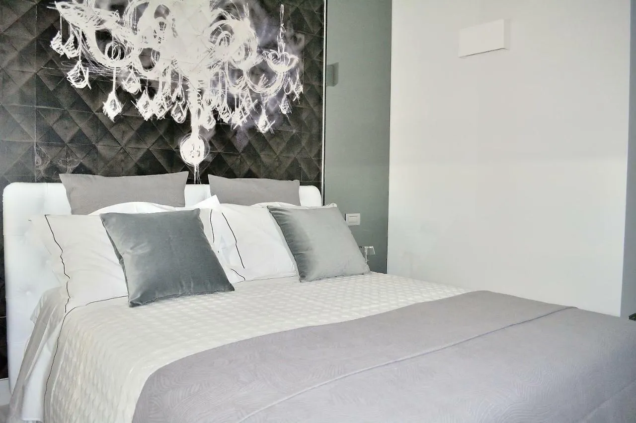 29 Via Filippo Turati Hotel Milan Apartment