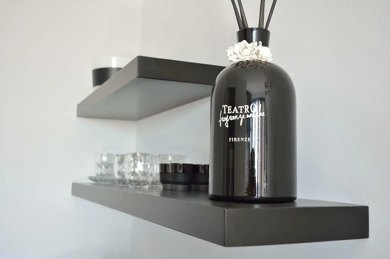 29 Via Filippo Turati Hotel Milan