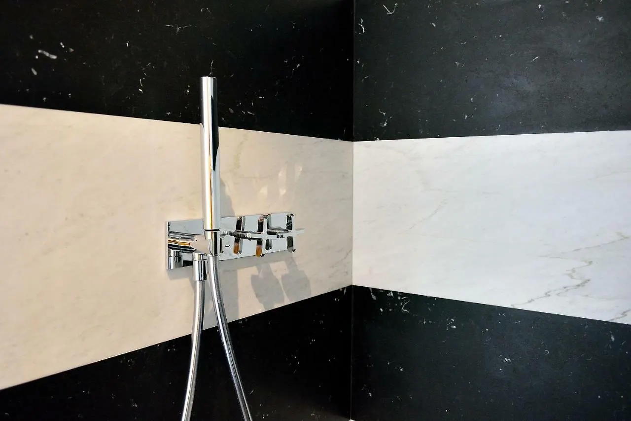 29 Via Filippo Turati Hotel Milan